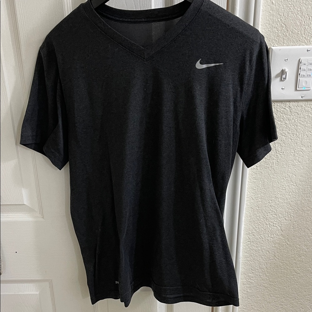 Nike Men's L Black Short Sleeve Tee